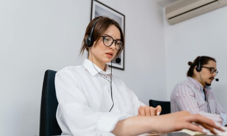 business support hotline available