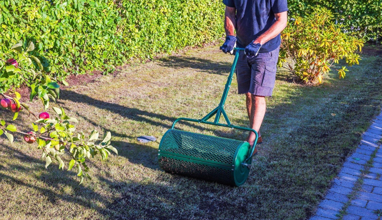 5 Landscaping Hacks That Save Homeowners Money