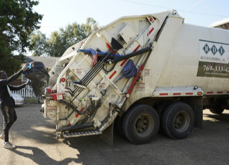 Seasonal Waste Surges in Ohio: Why Short-Term Trash Truck Rentals Make Sense