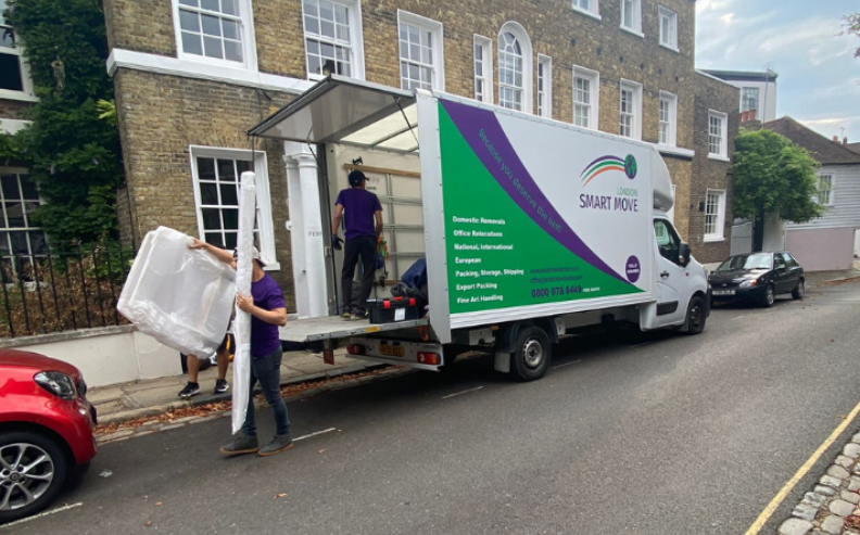 Best Affordable House Removals London | Carry Crew