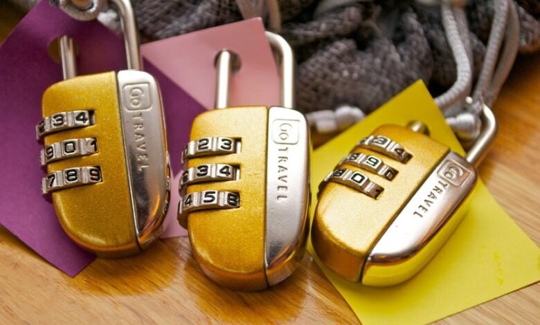 hidden numeric identifier list details